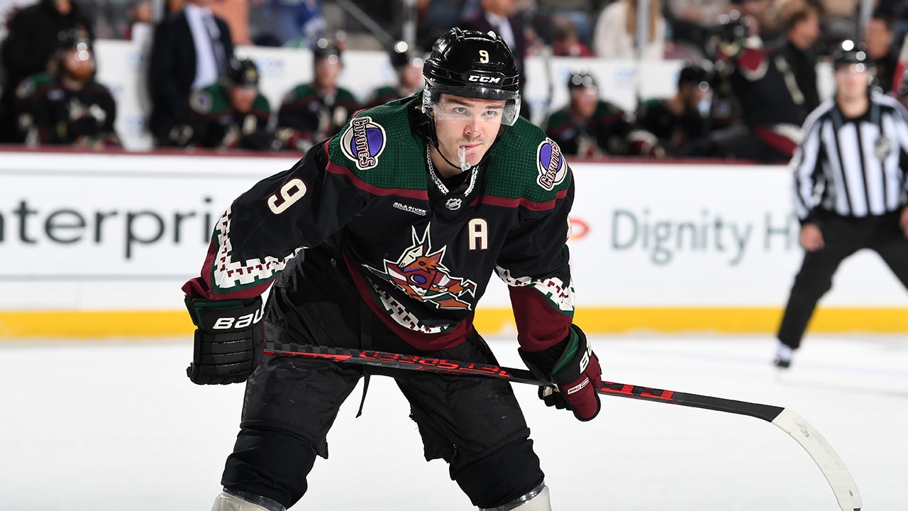 Coyotes star’s father claims Twitter account was hacked following negative messages about team