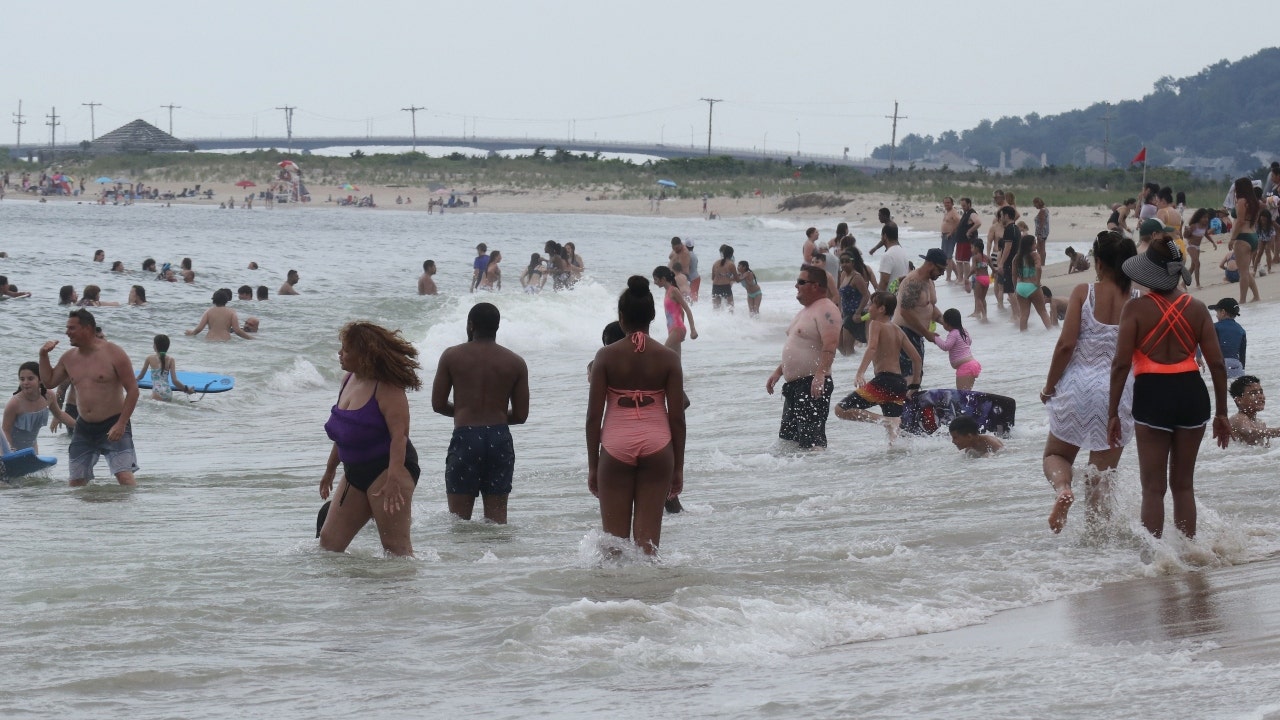 Teen boy drowns at New Jersey beach over Memorial Day weekend; 4 others hospitalized
