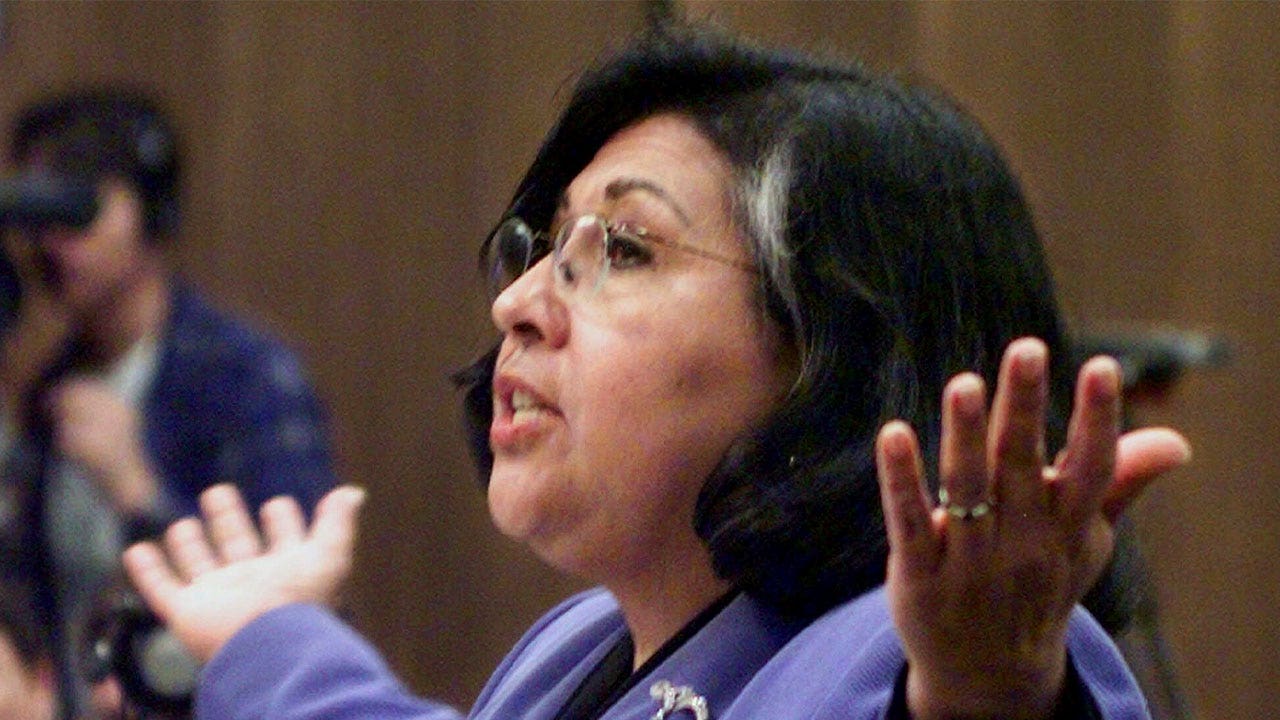 Groundbreaking Latina leader in California politics, Gloria Molina, dies at age 74