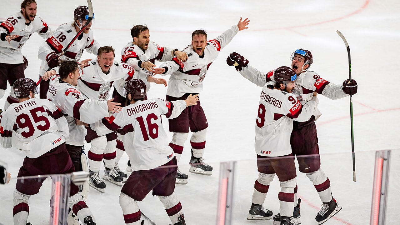 Latvija par valsts svētkiem tiek pasludināta pēc tam, kad uzvarēja ASV par bronzas medaļu pasaules čempionātā hokejā