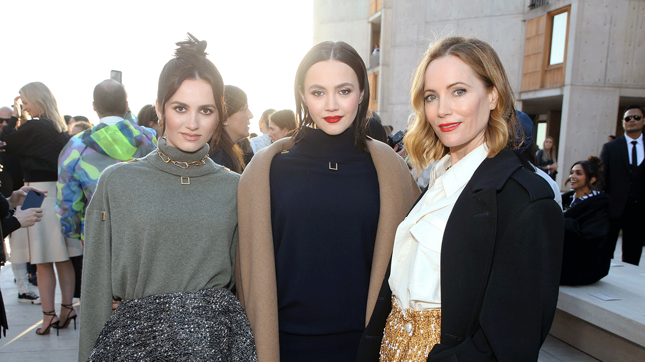 Leslie Mann with her daughters Maude and Iris Apatow