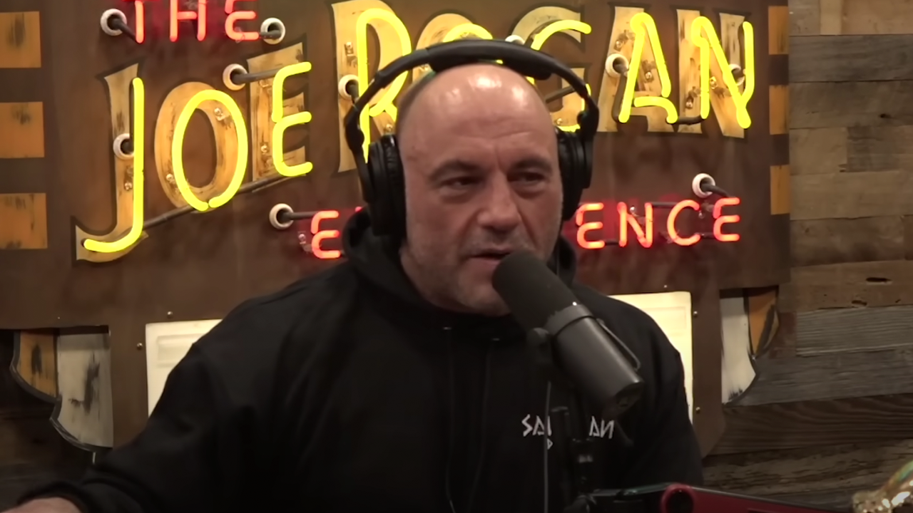 Joe Rogan Critiques CNN's Objectivity on Podcast