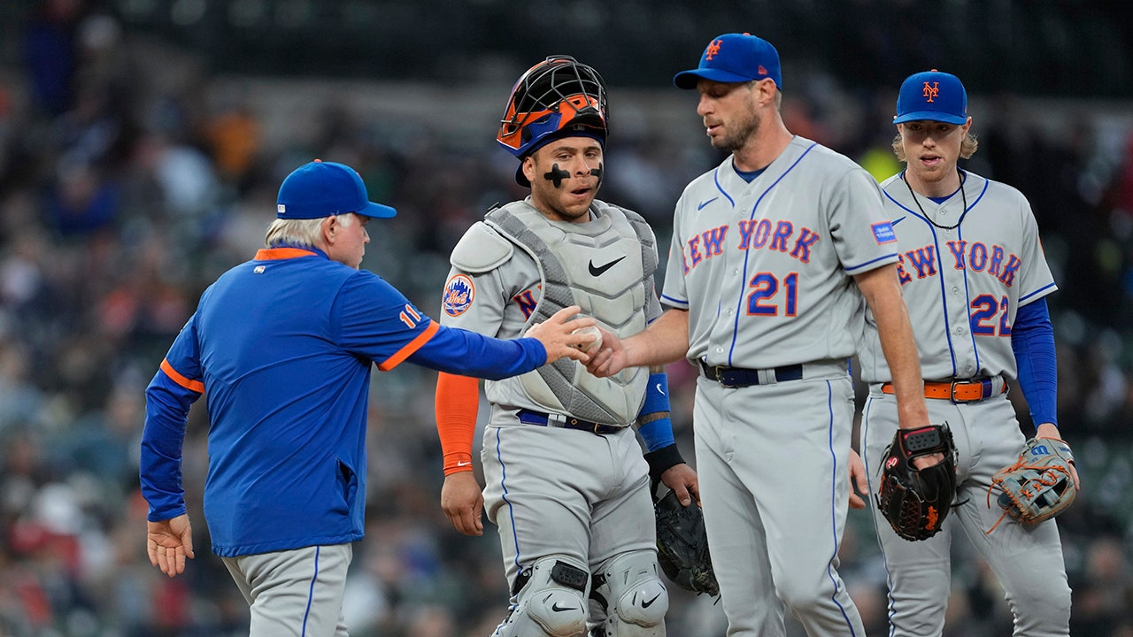 ESPN Stats & Info on X: Max Scherzer takes the mound for the New York Mets  tonight as they start a three-game series with the surging Philadelphia  Phillies at Citi Field. Scherzer