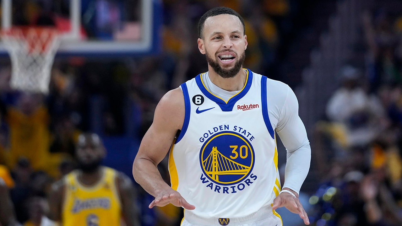 NBA Playoffs: Golden State Warriors take Game 5, beat Lakers to stave off  elimination