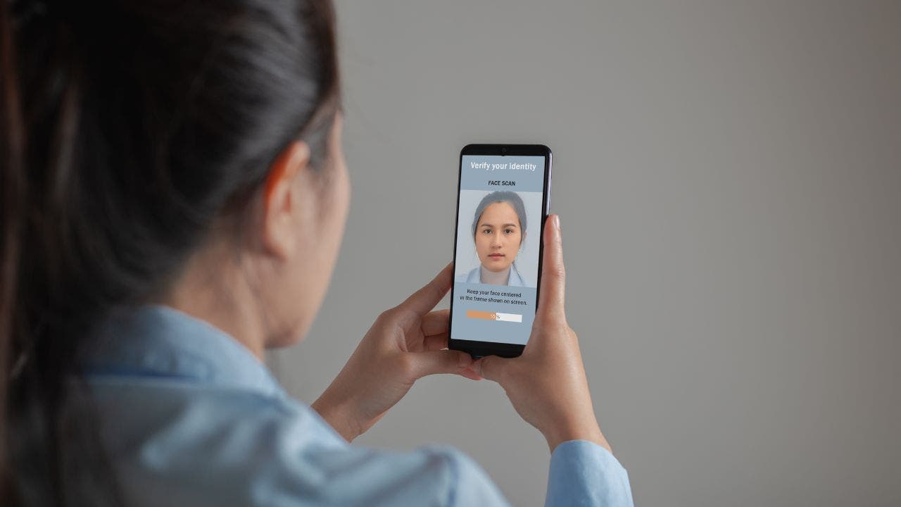 Which phones can be fooled and unlocked with low-resolution photos of you?