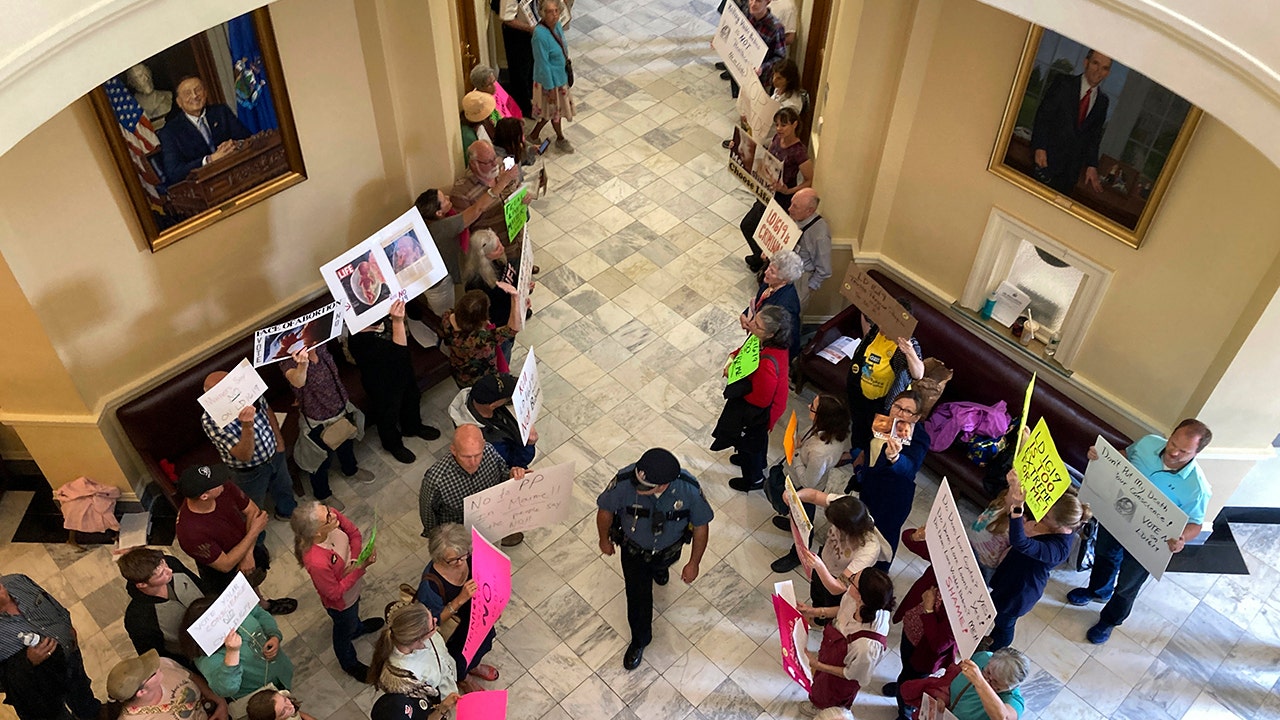 Maine House votes to enact bill that expands access to abortions