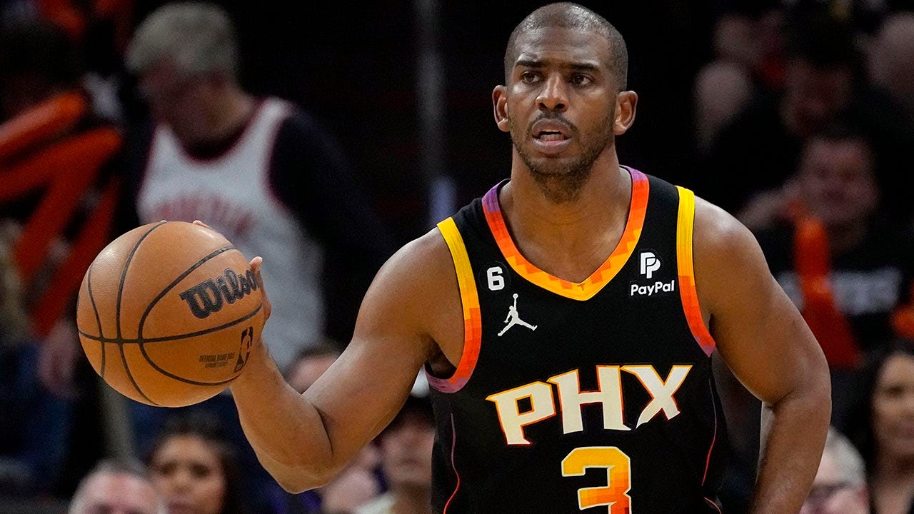 Phoenix Suns to waive Chris Paul: Report 