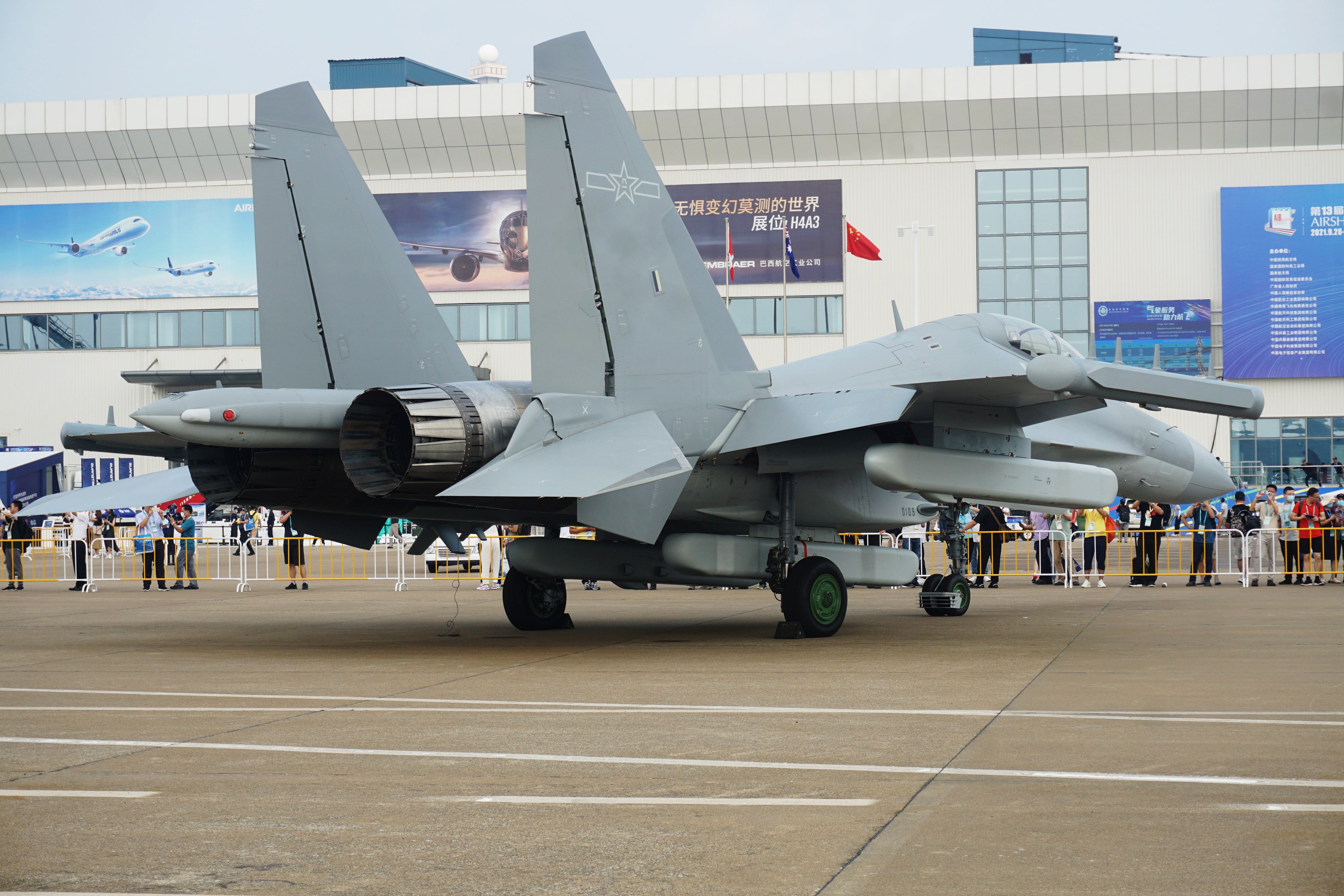 chinese j-16D jet fighter