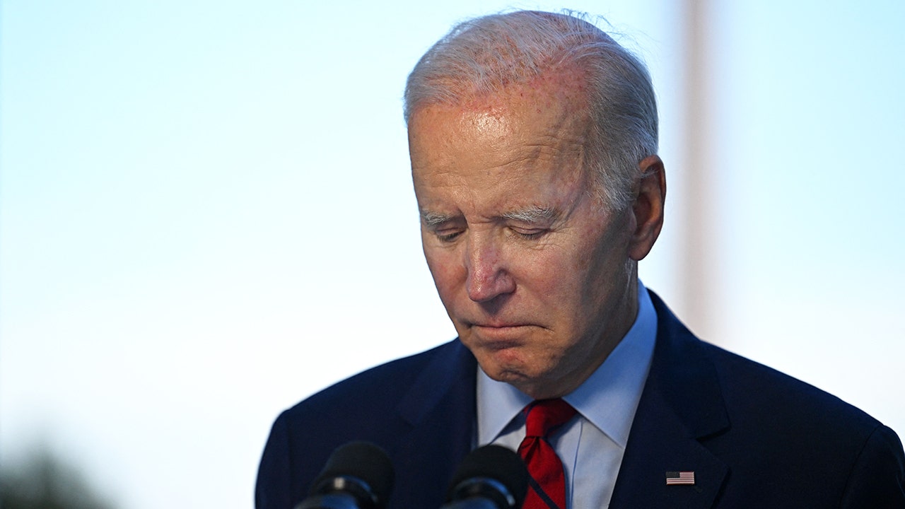 Biden's 'watch me moment' will haunt him in 2024 after recent fall, Republican strategists say