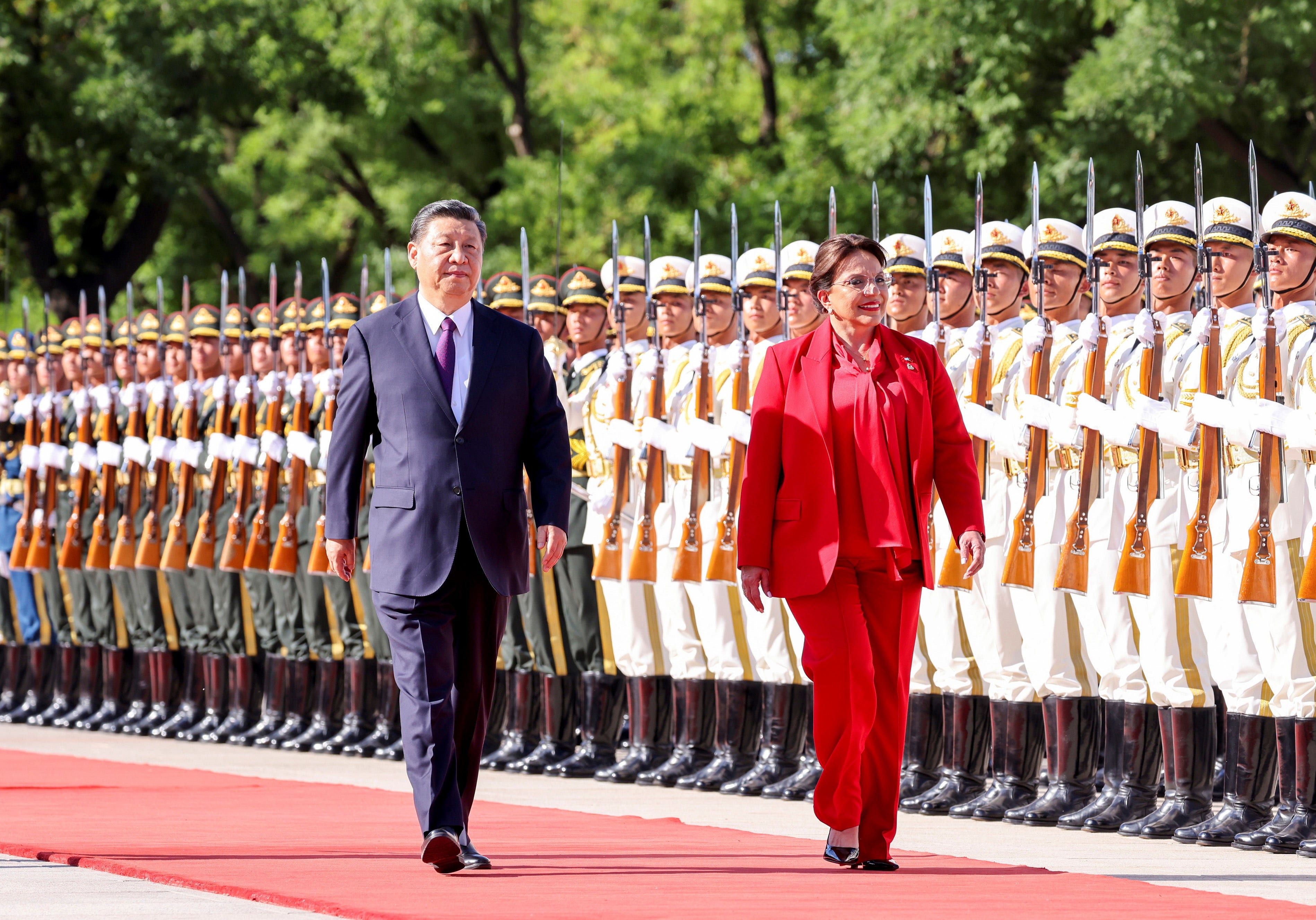 China's Xi Jinping hosts Honduras' Xiomara Castro as controversy over Cuba spying swirls in US