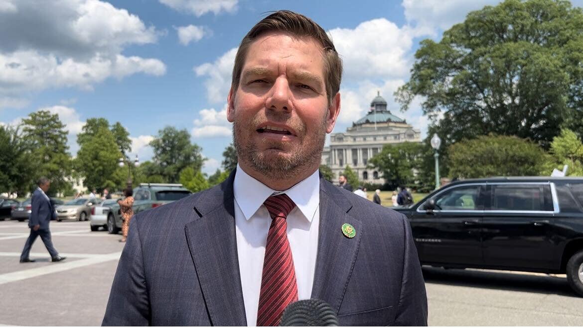 Read more about the article Swalwell campaign continues lavish spending, including at 5-star Dubai resort, luxury car service