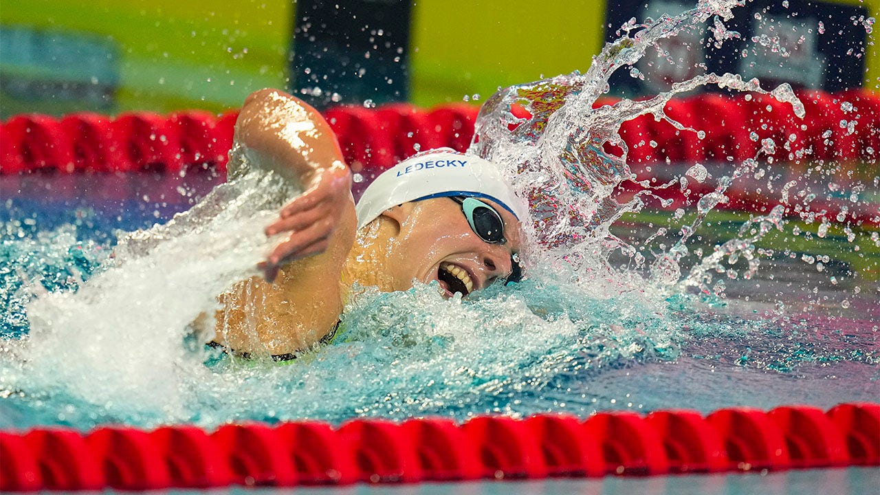 Seven Time Olympic Gold Medalist Katie Ledecky Wins 800m Freestyle At Us Nationals In Dominating