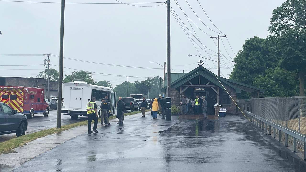 Lockport, New York cave tour boat capsizes, police department says