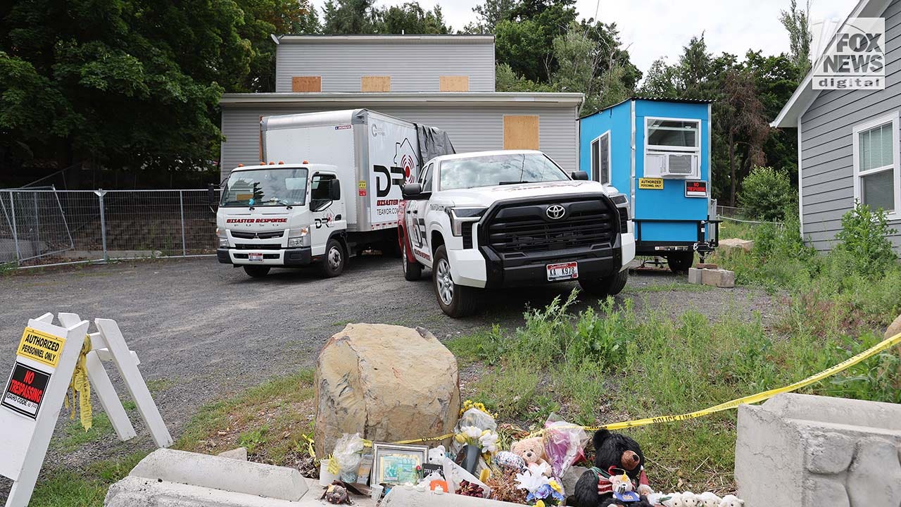 University of Idaho puts plans to demolish crime scene 'on hold'