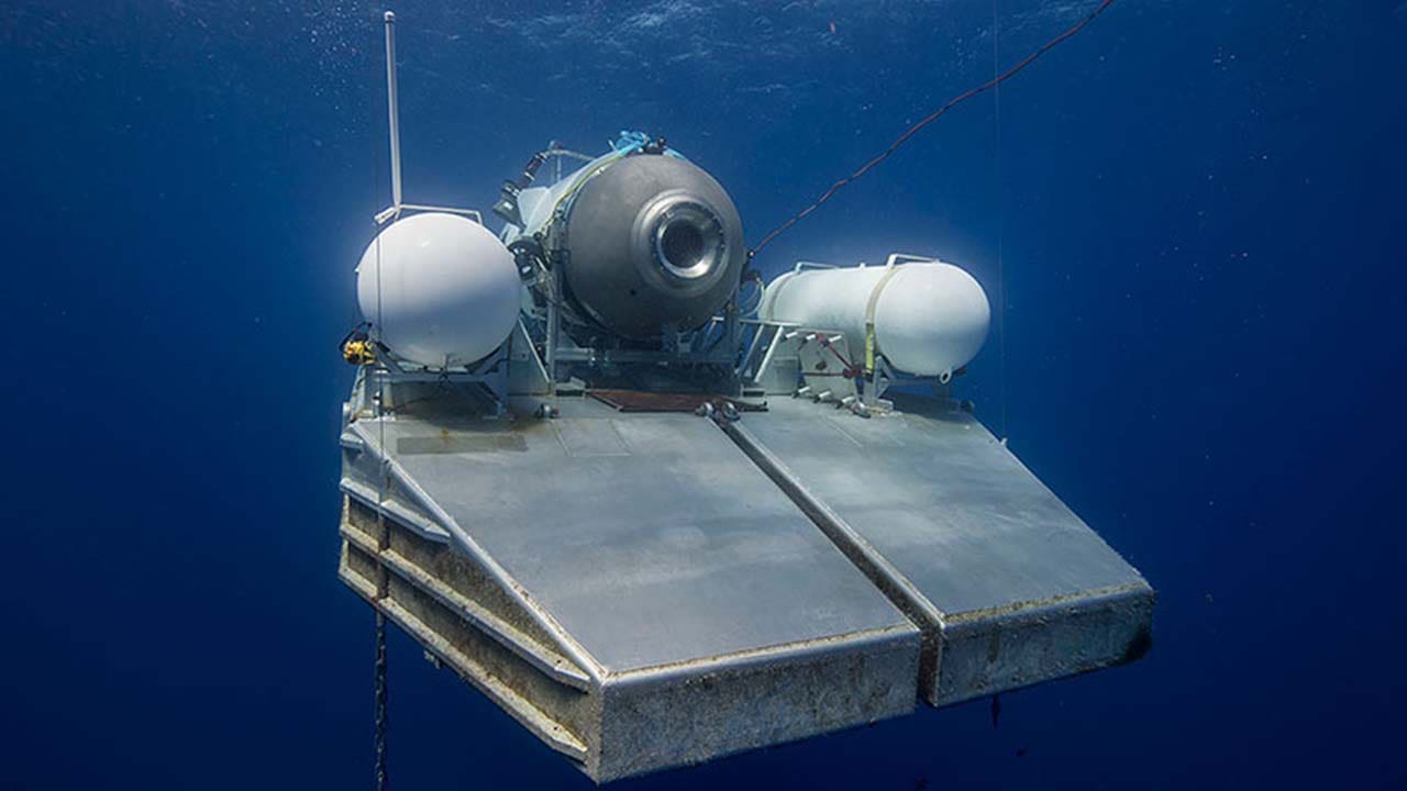 Missing sub's rescue unlikely in frightening human drama, say experts: 'The math is not great'