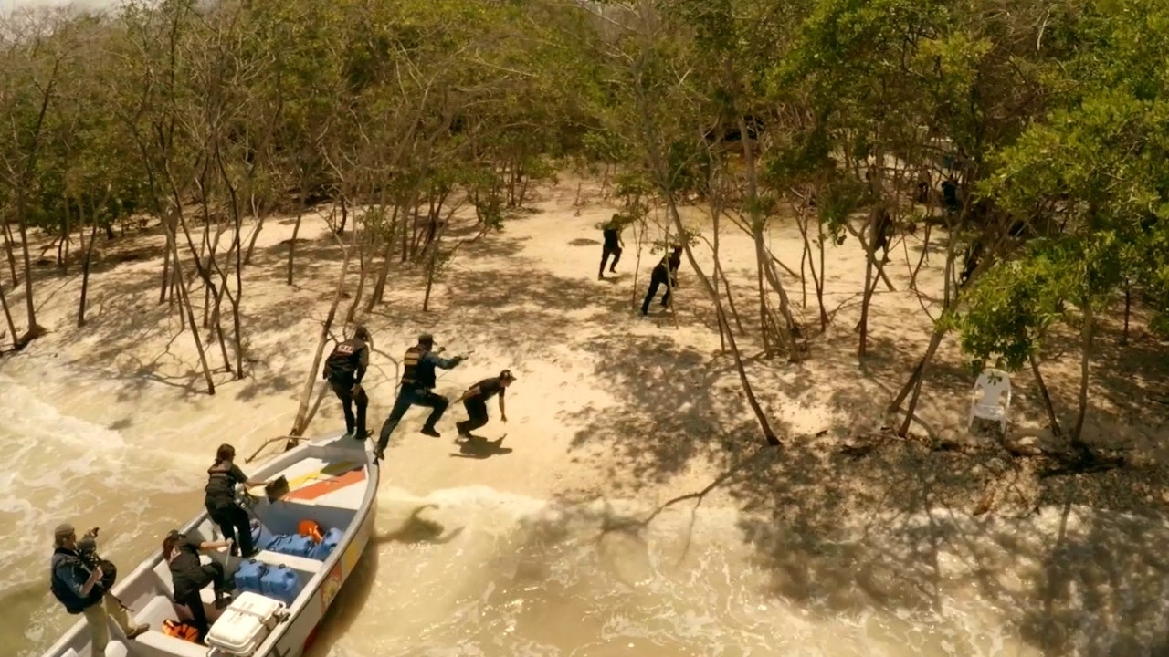 Police raid an island in Colombia