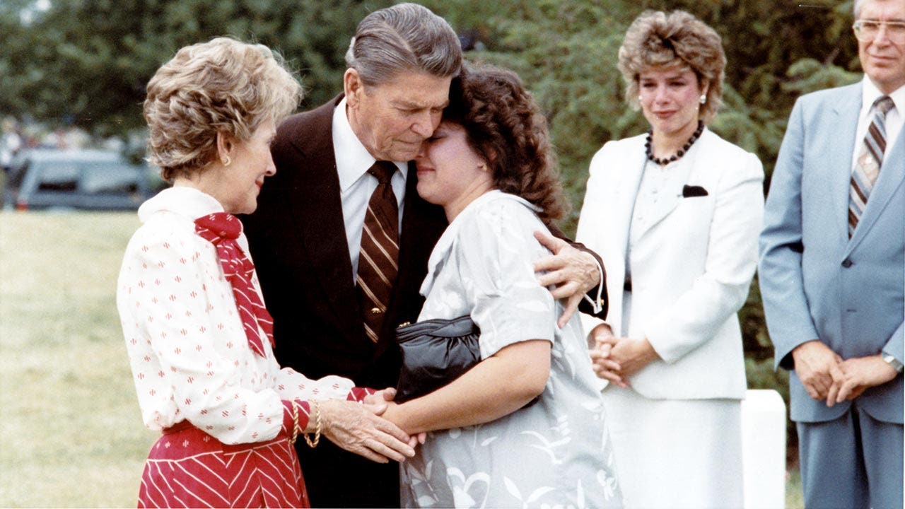 Jack Carr's take on terrorism in the skies on June 14, 1985: Crew was 'nothing short of heroic'