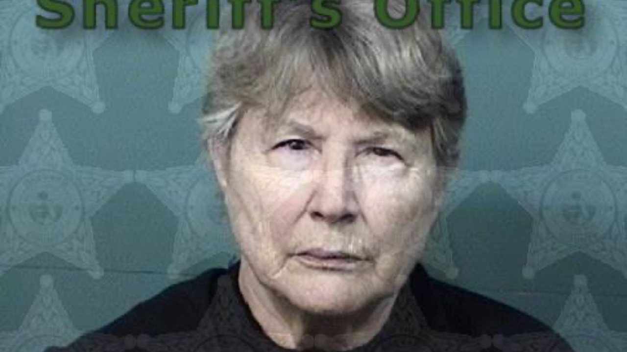 News :Florida camp counselor, 74, arrested for allegedly throwing water at student