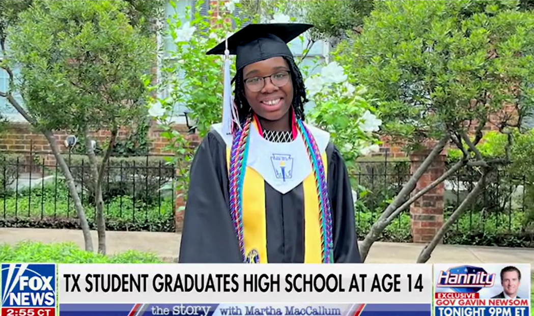 Texas student graduates high school at 14, just like her sister