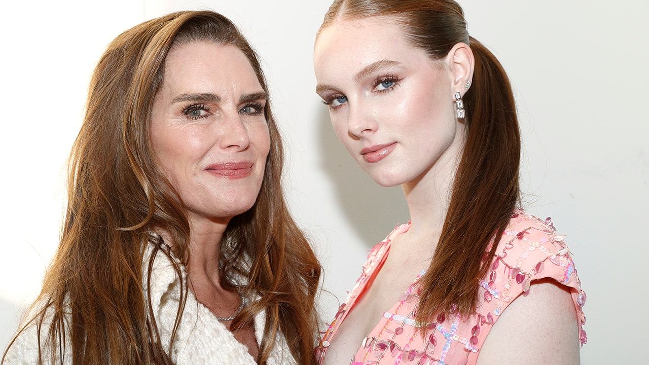 Brooke Shields warned daughter not to pursue modeling: 'The rules have changed'