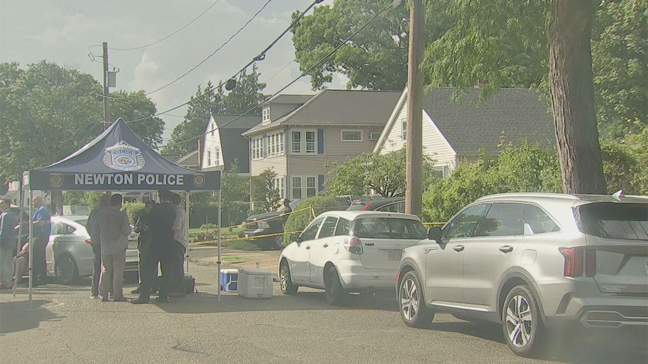 News :3 elderly people killed in Massachusetts home as police warn ritzy city residents to lock windows, doors