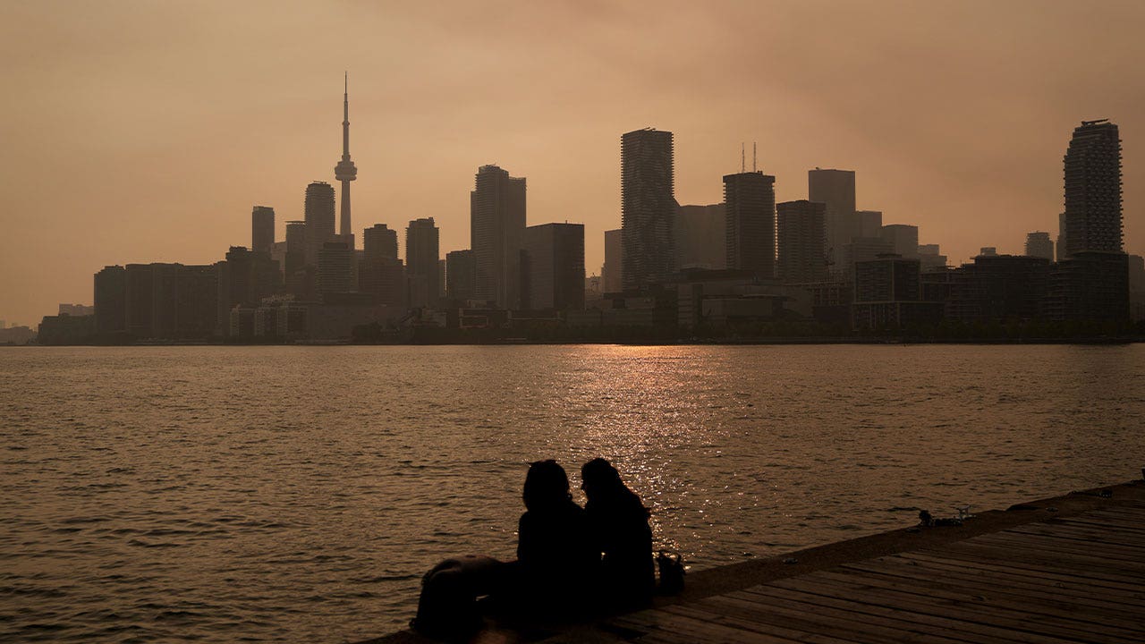 Canada’s wildfire smoke to spread after heavy rain in Quebec failed to quell the blaze