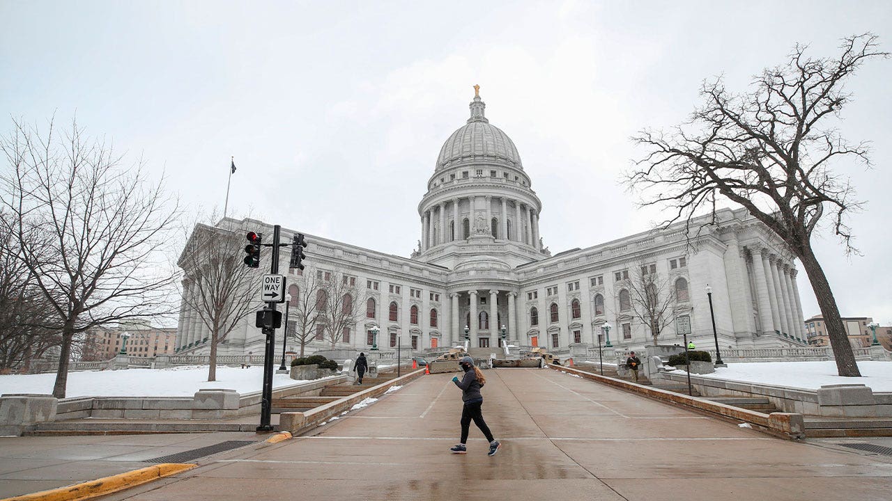 Wisconsin Assembly to approve bills aimed at improving license processing for nurses, doctors