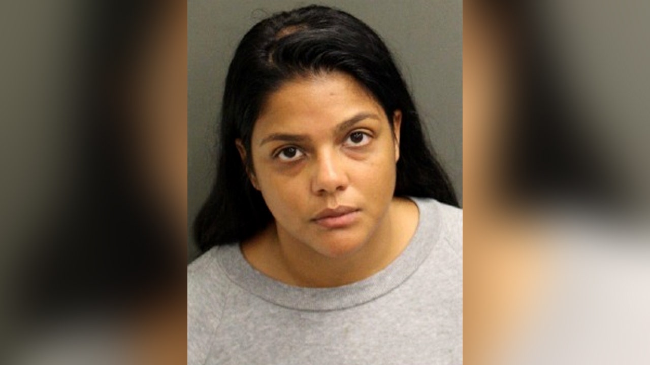 Florida receptionist accused of stealing over $40K from doctors' patients: police
