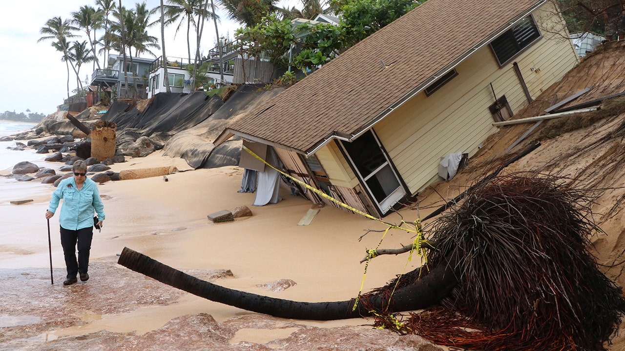 Thousands of Hawaiian cesspools inch closer to ocean as shoreline erodes