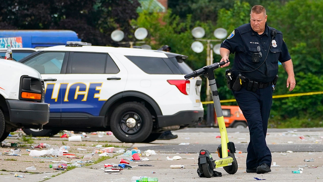 Police, a police vehicle