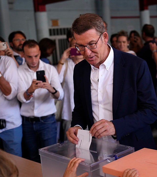 Popular Party leader Alberto Nunez Feijoo casts ballot