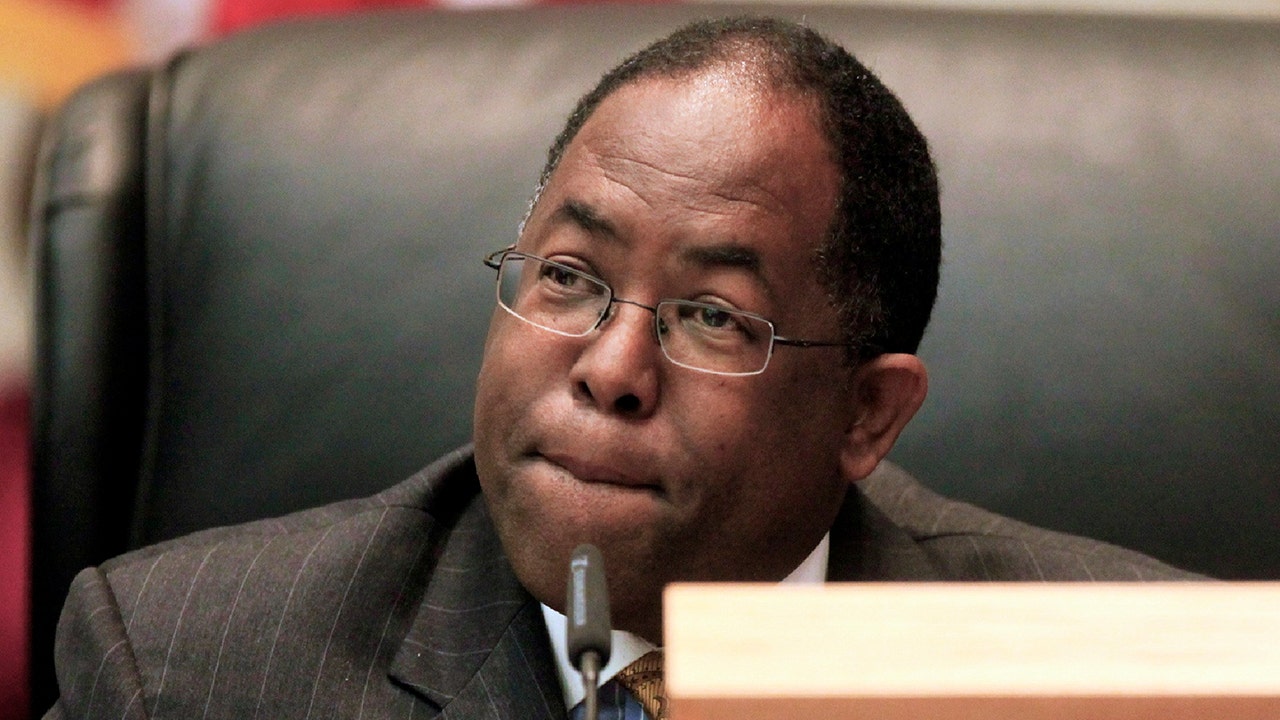 Los Angeles County Supervisor Mark Ridley-Thomas