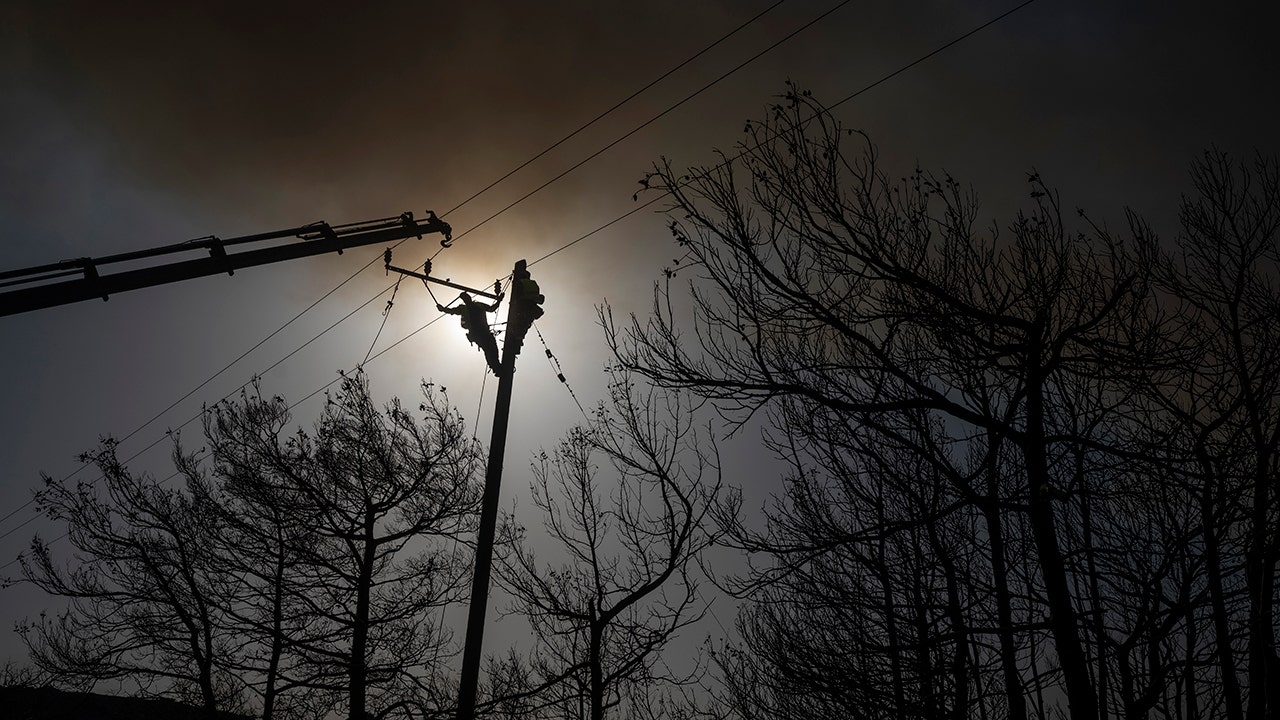 Greek Wildfires Intensify as Strong Winds Fuel Flames; EU Detects Alarming Spike in Carbon Emissions