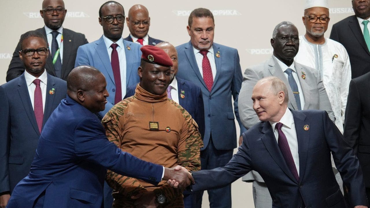 Putin Africa President Filipe Nyusi