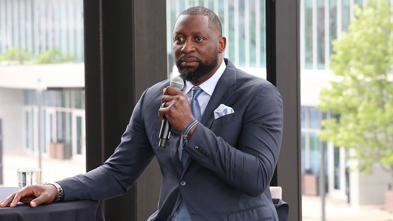 Bucks Head Coach Adrian Griffin during his introductory press conference