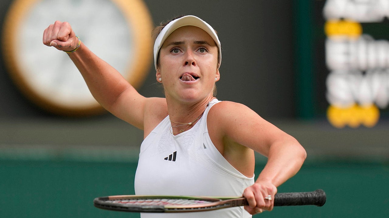 Wimbledon Fans Boo Belarusian Victoria Azarenka After No Handshake With ...