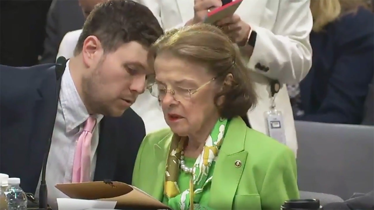 Hot mic catches confused Feinstein being told to vote 'aye' in awkward committee moment