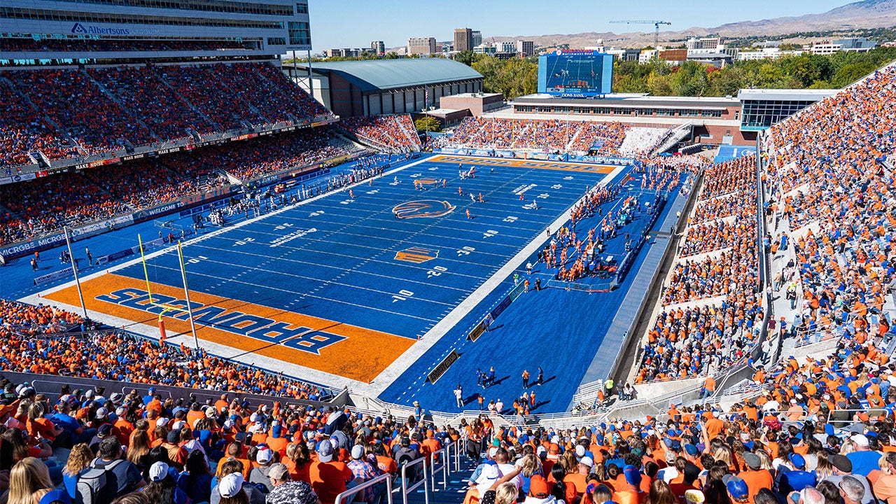 Boise State Offers Fans Unique Opportunity To Attend All Home Football 