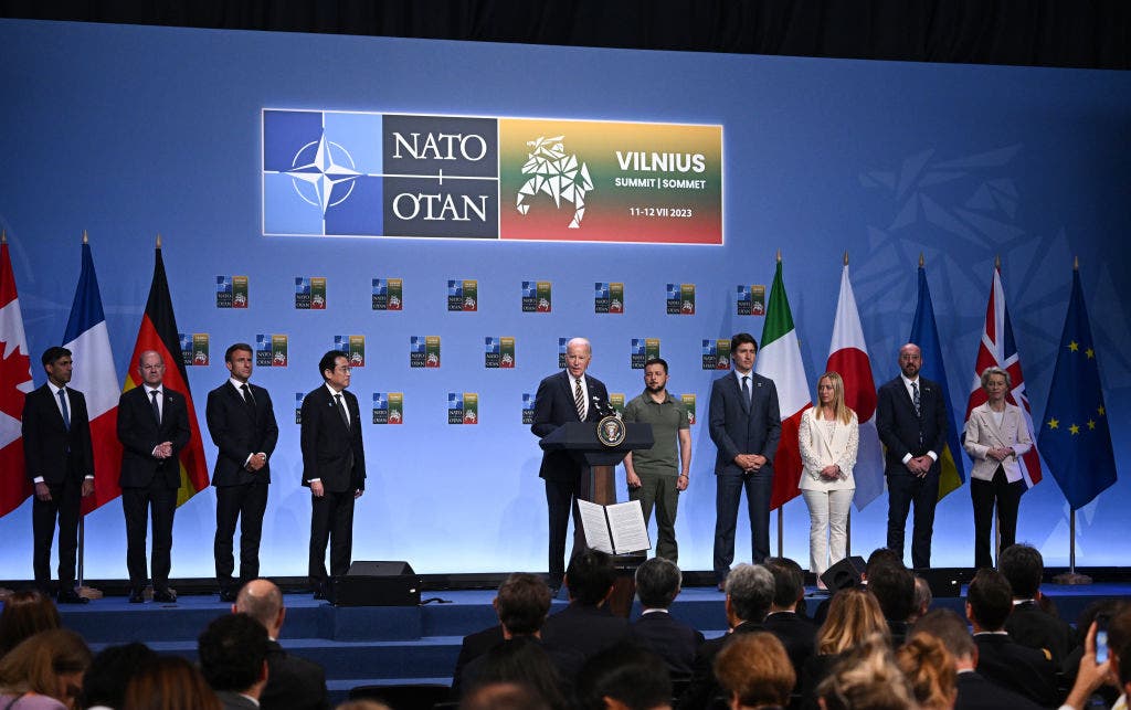 تعهد بايدن ومجموعة السبع بتقديم دعم طويل الأمد لأوكرانيا في إعلان مشترك: ‘مستقبل أوكرانيا يكمن في الناتو’