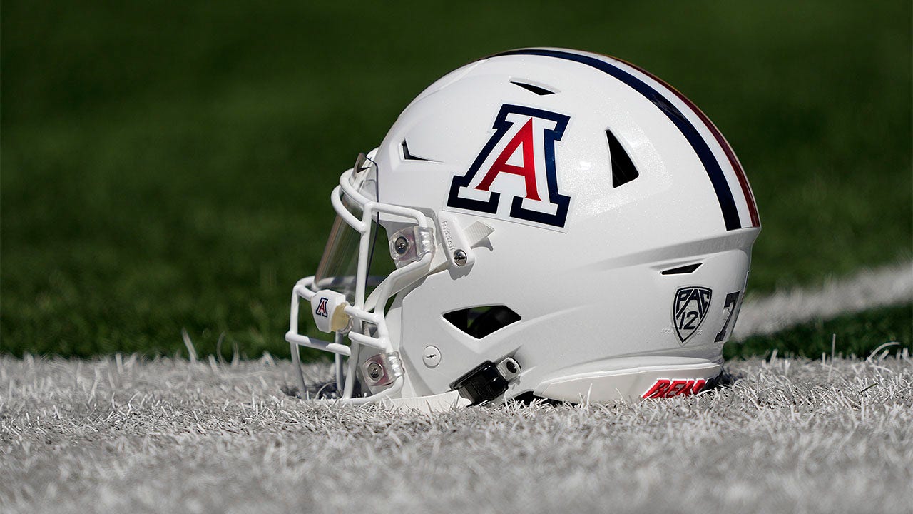 Oregon gets another commitment from a top-5 Arizona football recruit