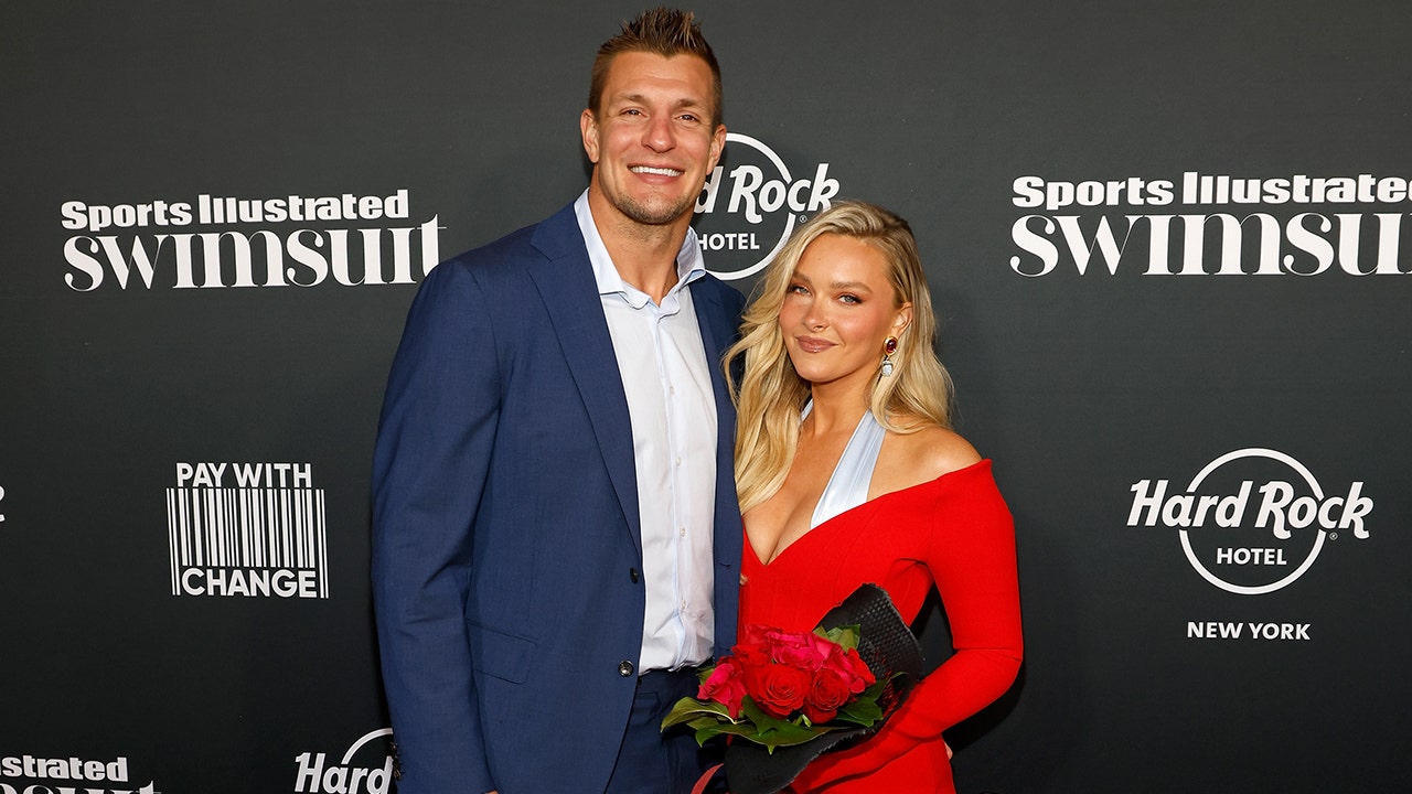 Camille Kostek, Rob Gronkowski channel Barbie and Ken as they pack on ...