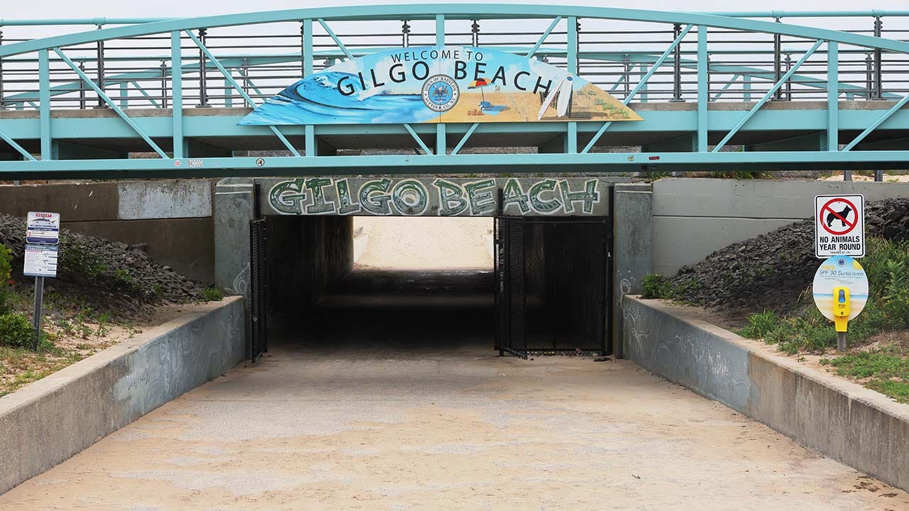 The entrance to Gilgo Beach