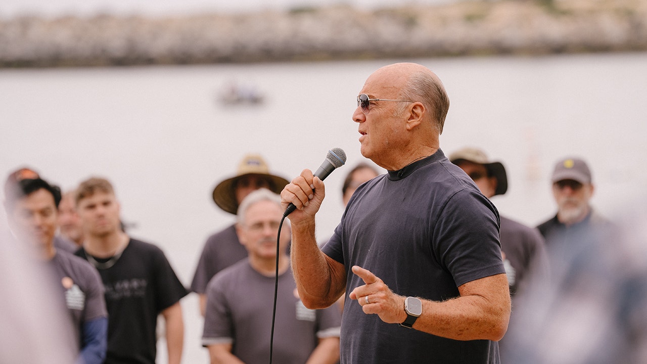 Pastor Greg Laurie speaks