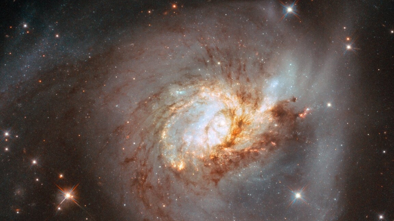 La galaxie NGC 3256 capturée par le télescope spatial Hubble
