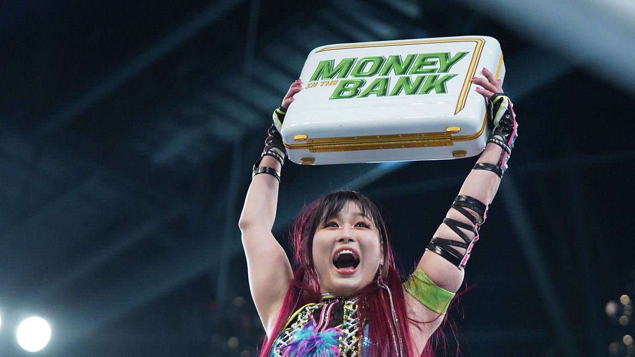 Damian Priest, Iyo Sky win Money in the Bank ladder matches