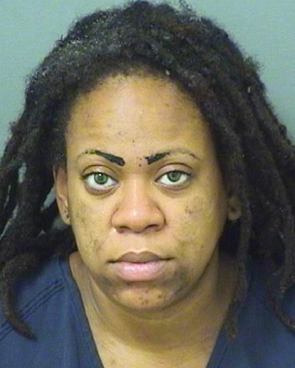 Florida mother stabs 3 hospital workers before leaving with newborn: police