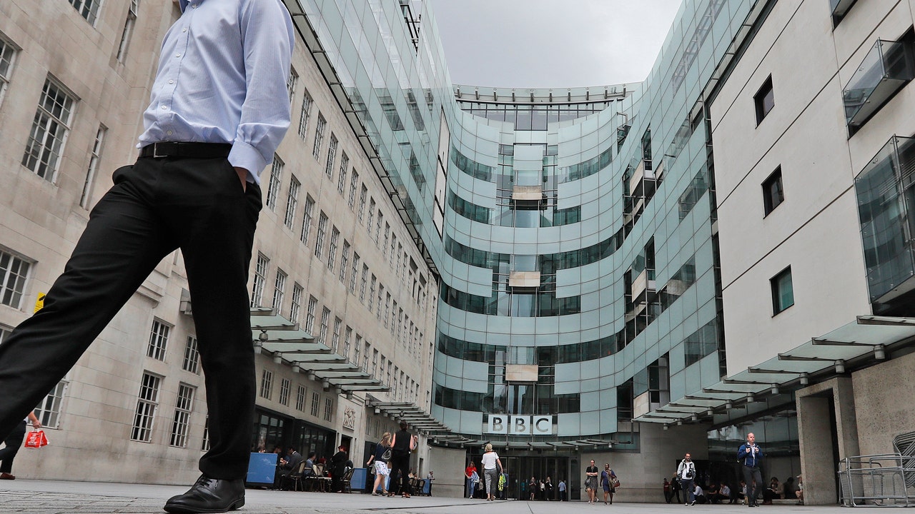 لم تعثر شرطة لندن على أي دليل على الجريمة لمقدم بي بي سي الذي زعم أنه دفع لمراهقين مقابل الحصول على صور جنسية صريحة