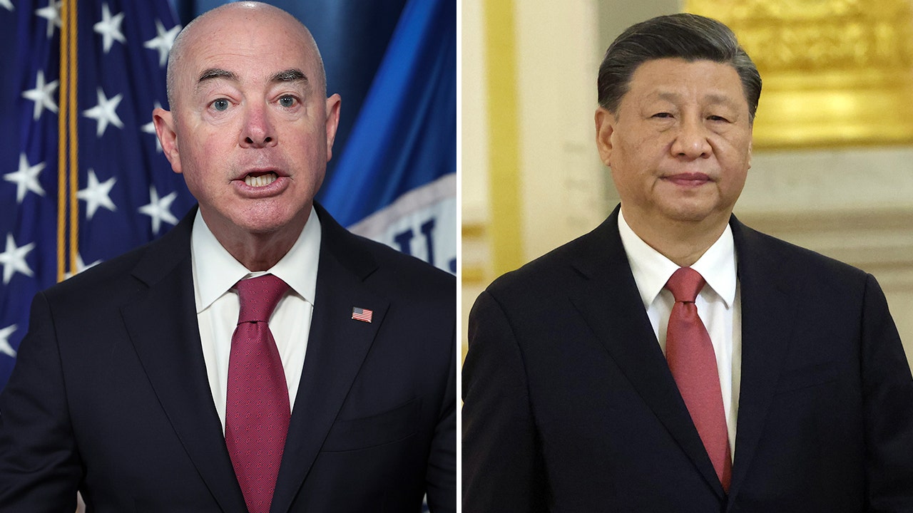 مايوركاس: الصين “تتحمل المسؤولية” فيما يتعلق بأزمة الفنتانيل الأمريكية