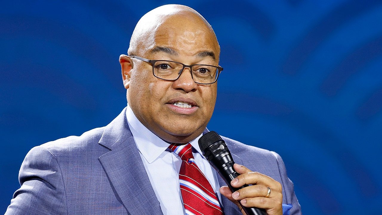 Mike Tirico in 2021