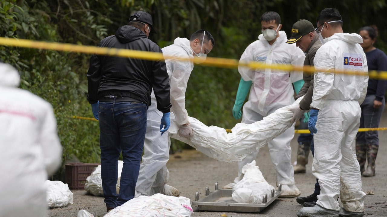 مقتل 14 شخصًا في انهيار أرضي وسط كولومبيا ، وتعطيل طريق سريع رئيسي ؛  تم التأكيد على الحاجة الملحة لتعزيز التخطيط الحضري